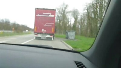 Sissy Theya ਕੁਝ ਡੂੰਘੇ ਥਰੋਟ ਅਭਿਆਸ